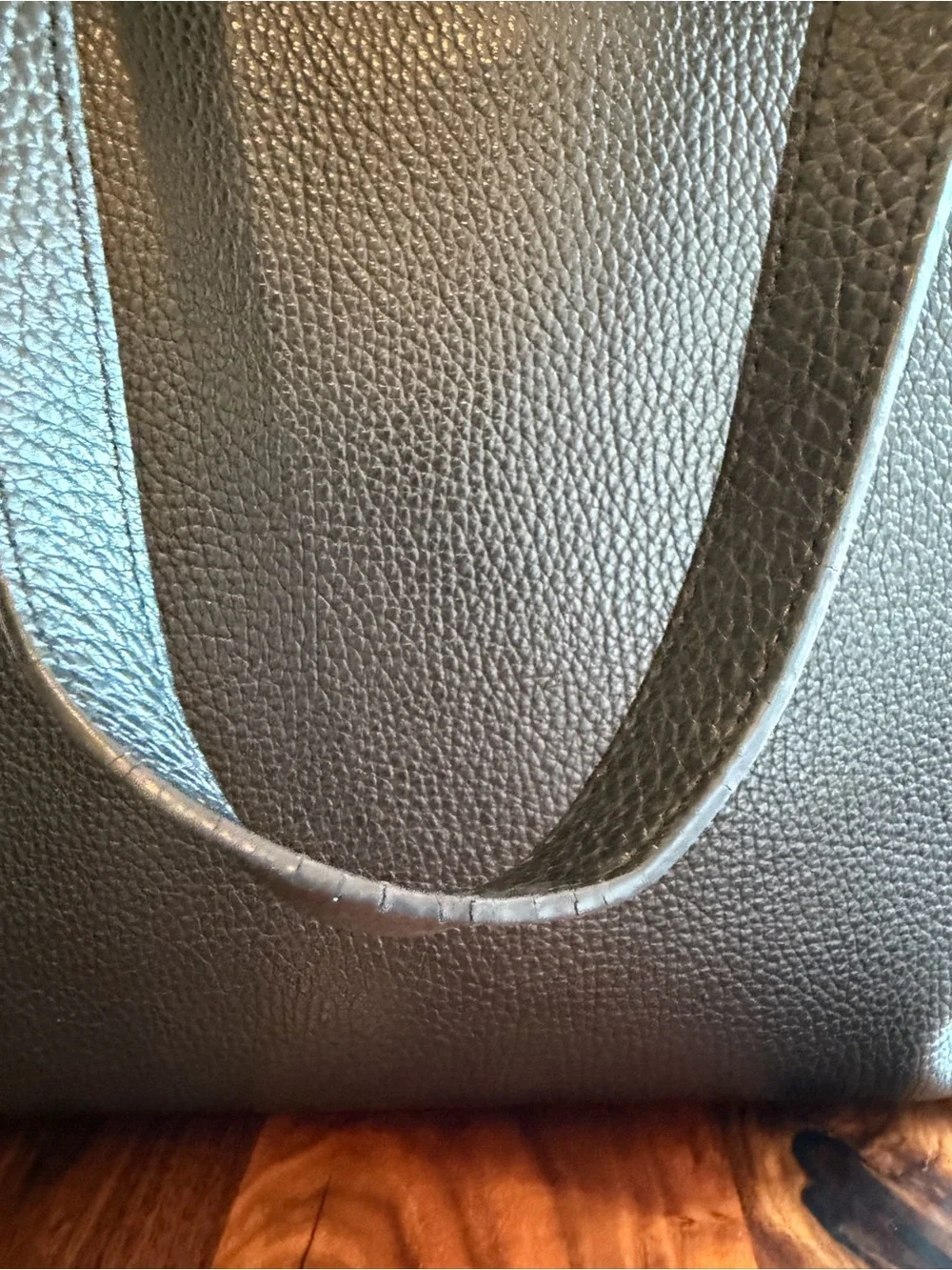 Cuyana Classic Leather Tote Pebbled Black With Insert
